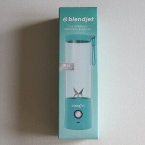 NIB Blendjet 20oz portable blender